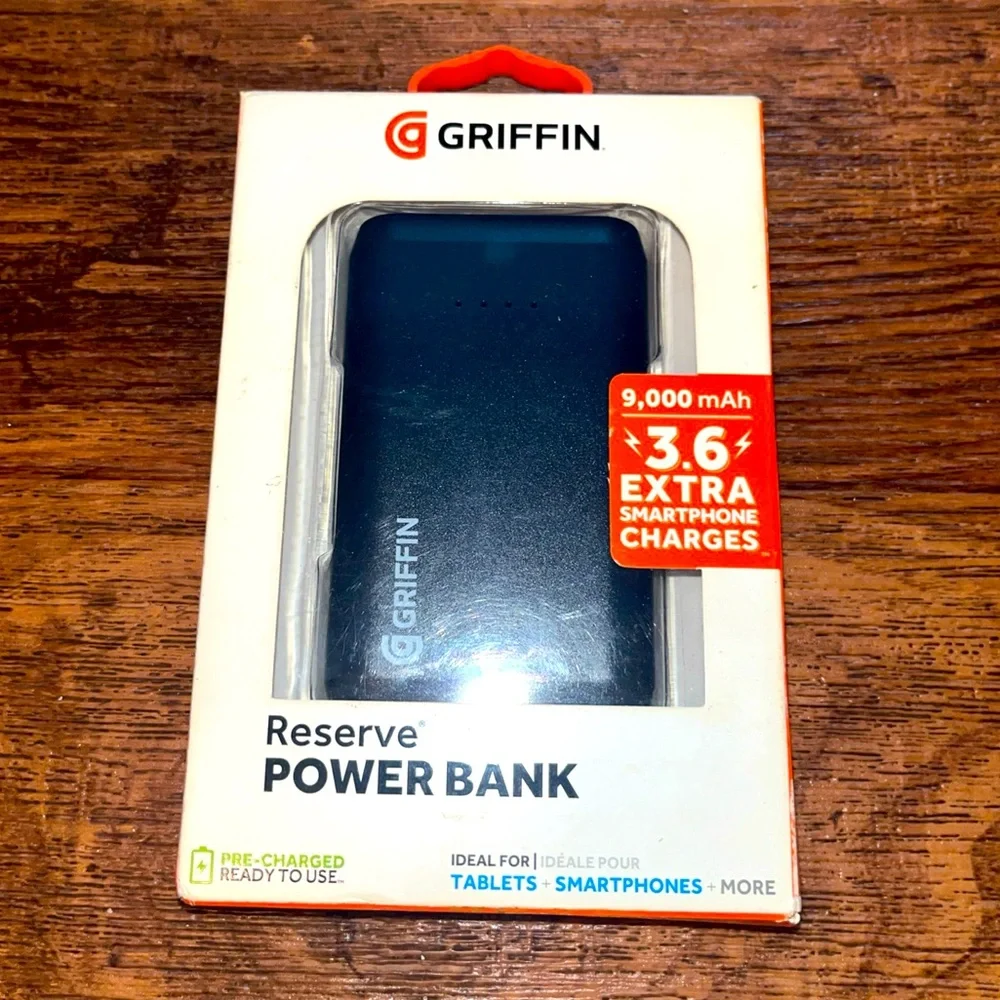 Griffin Reserve Power Bank's capacity & charging capability 9,000 mAh 3.6 Extra